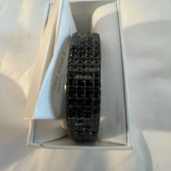 Atelier Swarovski frozen bracelet by Victor and Rolph - Picture 8 of 10